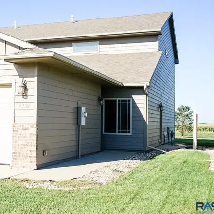 Buy this 3 bed loft on I 29 in Sioux Falls, SD 57106