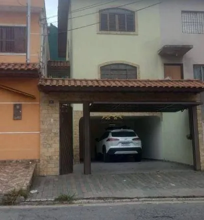 Rent this 3 bed house on Avenida Nova América in Vila Rio, Guarulhos - SP