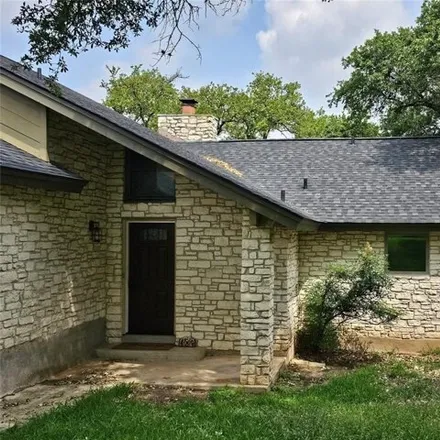 Rent this 3 bed house on 132 Champions Circle in Woodcreek, Hays County