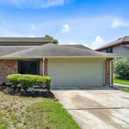 Buy this 3 bed house on 7453 Frostview Lane in Houston, TX 77489