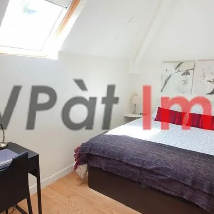 Rent this 2 bed apartment on 8BIS Rue Montbauron in 78000 Versailles, France