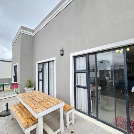 Image 2 - 2nd Avenue, Glenlily, Parow, 7500, South Africa - Apartment for rent