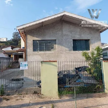 Buy this 3 bed house on Rua Vinte e Um de Abril in Parque Industrial Elyseu Angelo Togni, Poços de Caldas - MG