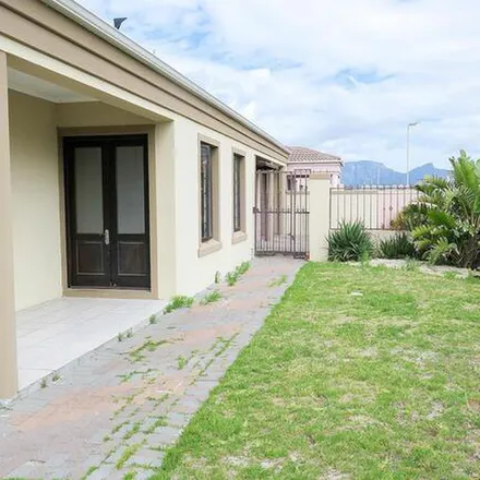 Rent this 3 bed apartment on 4 Skua Crescent in Cape Town Ward 67, Western Cape