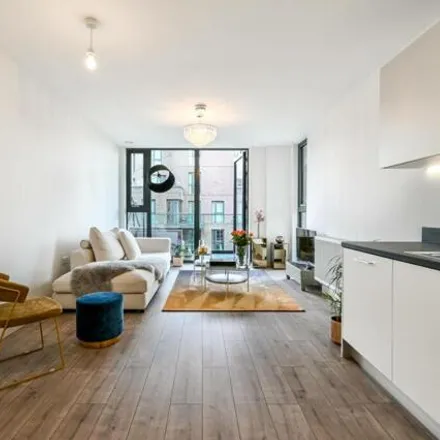 Image 1 - Green Lanes, London, N4 2ZF, United Kingdom - Apartment for rent