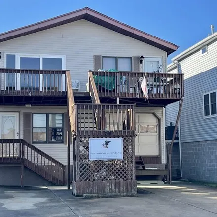 Buy this 5 bed house on Anglesea Pub in West 1st Avenue, North Wildwood