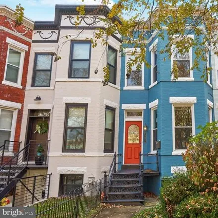 Rent this 3 bed house on 421 K Street Northeast in Washington, DC 20549