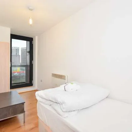 Image 2 - Nautilus Apartments, Silvertown Way, London, E16 1EA, United Kingdom - Apartment for rent