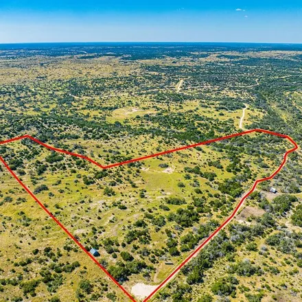 Image 2 - 300 East Main Street, Rocksprings, TX 78880, USA - House for sale