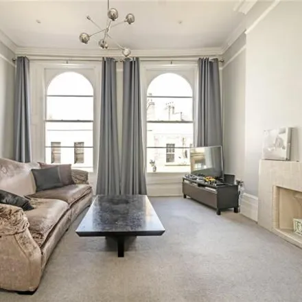 Rent this 3 bed room on 46 Pembridge Road in London, W2 4DX