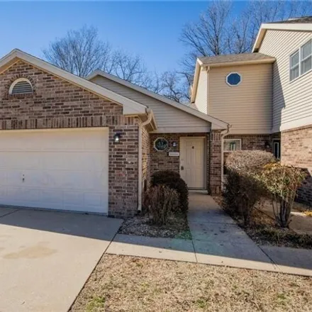 Buy this 2 bed townhouse on 1020 West Cypress Street in Rogers, AR 72756
