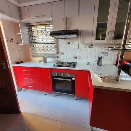 Image 2 - Engineering Close, Johannesburg Ward 96, Randburg, 2060, South Africa - Apartment for rent