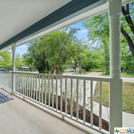 Image 4 - 906 Gravel Street, San Marcos, TX 78666, USA - House for sale