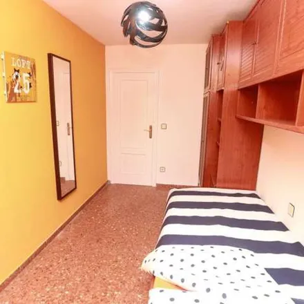 Rent this 3 bed apartment on Blasco Ibáñez - Manuela Estellés in Avinguda de Blasco Ibáñez, 46022 Valencia
