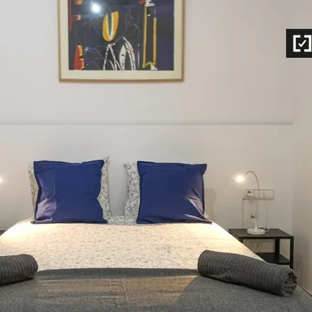 Rent this 3 bed room on Mercat de Santa Eulàlia in Carrer de Pareto, 28