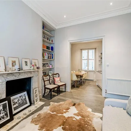 Rent this 4 bed townhouse on Westmoreland Terrace in London, SW1V 3HL