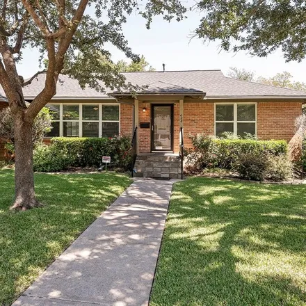 Rent this 2 bed house on 422 Parkhurst Drive in Dallas, TX 75218