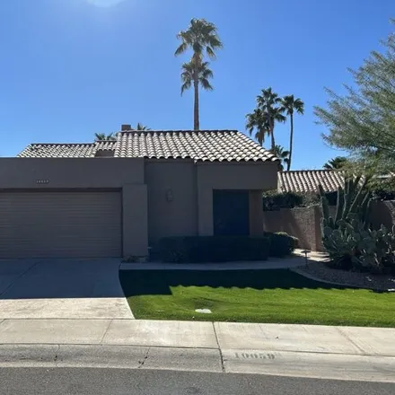 Rent this 2 bed house on 10059 East Calle De Cielo Circle in Scottsdale, AZ 85258