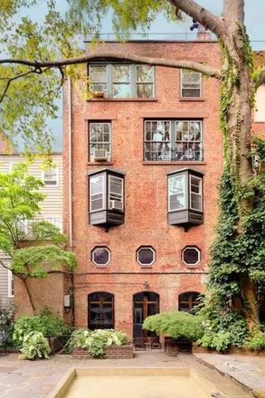Image 2 - 280 West 11th Street, New York, NY 10014, USA - House for sale