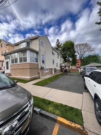 Image 2 - 140 Atlantic Street, Paterson, NJ 07503, USA - Townhouse for sale