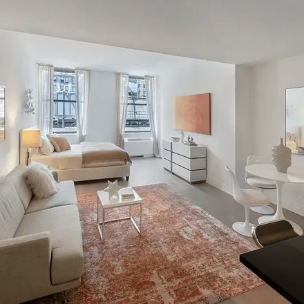 Image 4 - 70 Pine Street, Cedar Street, New York, NY 10005, USA - Apartment for rent