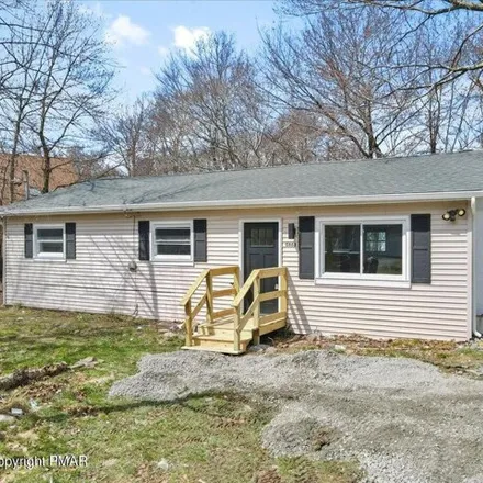 Buy this 3 bed house on 714 Country Place Drive in Coolbaugh Township, PA 18466