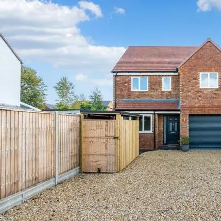 Buy this 5 bed house on Station Road in Quainton, HP22 4BX