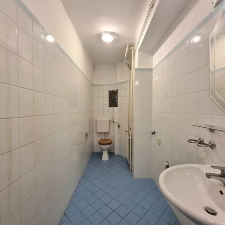 Rent this 4 bed apartment on Rathausgasse 3 in 3100 St. Pölten, Austria