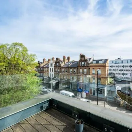 Buy this 1 bed apartment on Riverside Court in London, SE3 9DG