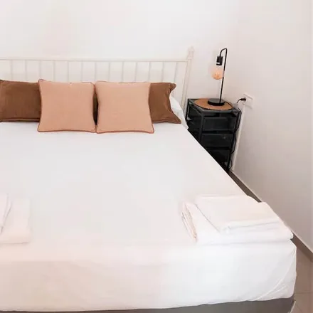 Rent this 1 bed apartment on 08021 Barcelona