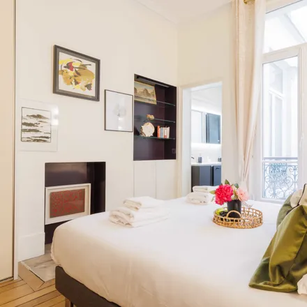 Rent this 2 bed apartment on 19 Rue Montmartre in 75001 Paris, France