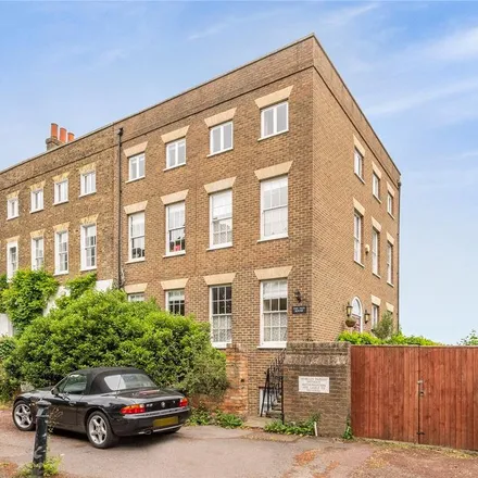 Rent this 1 bed apartment on The White House in Campbell Road, London