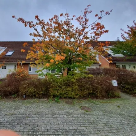 Rent this 4 bed townhouse on Broddastigen in Elinelundsvägen, 216 23 Malmo