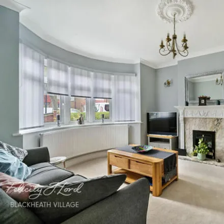 Buy this 4 bed duplex on 183 Wricklemarsh Road in London, SE3 8DL