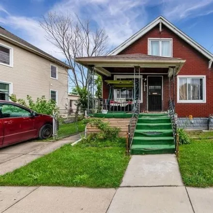 Buy this 4 bed house on 4740 Edwin Street in Hamtramck, MI 48212