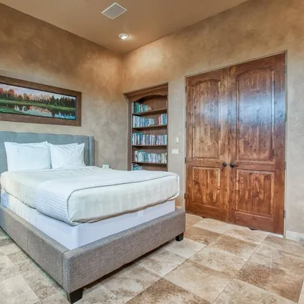 Rent this 8 bed house on Paradise Valley in AZ, 85253