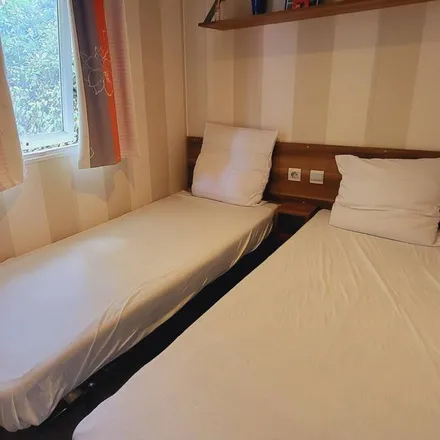 Rent this 2 bed house on 13640 La Roque-d'Anthéron