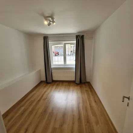 Rent this 3 bed apartment on Avenue Sainte-Alix - Sinte-Aleidislaan 55 in 1150 Woluwe-Saint-Pierre - Sint-Pieters-Woluwe, Belgium