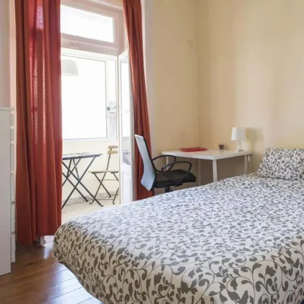 Rent this 5 bed room on Rua António Pereira Carrilho in 1000-047 Lisbon, Portugal