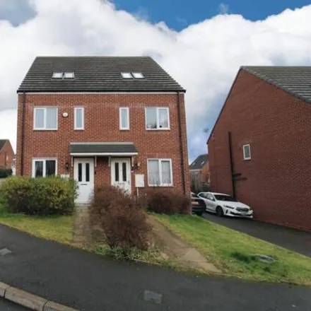 Buy this 3 bed duplex on Chestnut Street in Sandwell, WS5 4DG