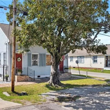 Buy this 3 bed house on 528 Valence Street in New Orleans, LA 70115