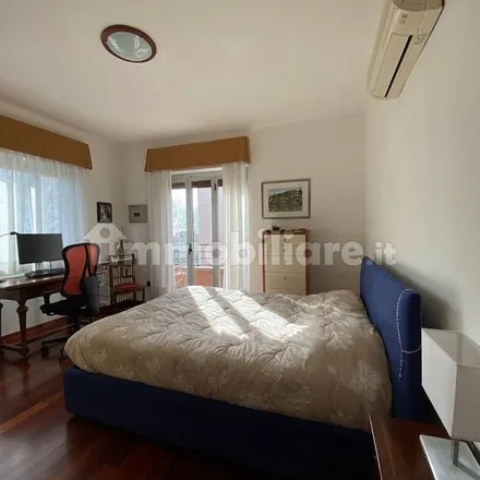 Image 2 - Via Vittorio Locchi 20, 34123 Triest Trieste, Italy - Apartment for rent