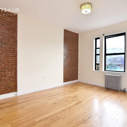 Image 2 - 25 Hillside Avenue, New York, NY 10040, USA - Apartment for rent
