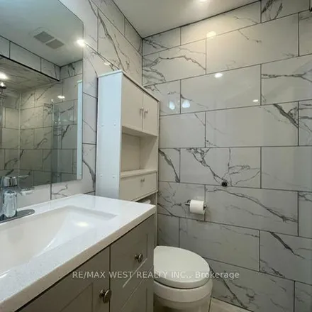 Image 2 - 62 Norman Wesley Way, Toronto, ON M3M 2W9, Canada - Apartment for rent