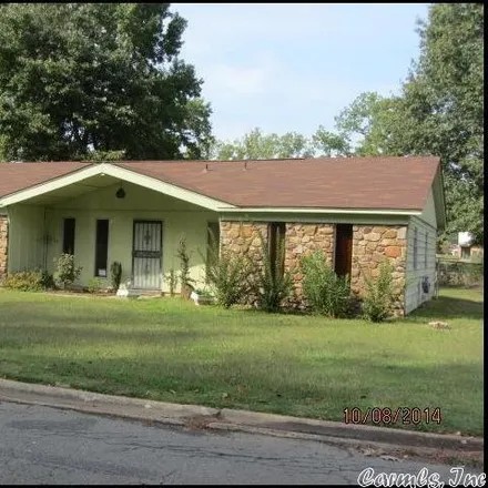 Rent this 3 bed house on 5716 Trenton Lane in McClellan Place, Little Rock