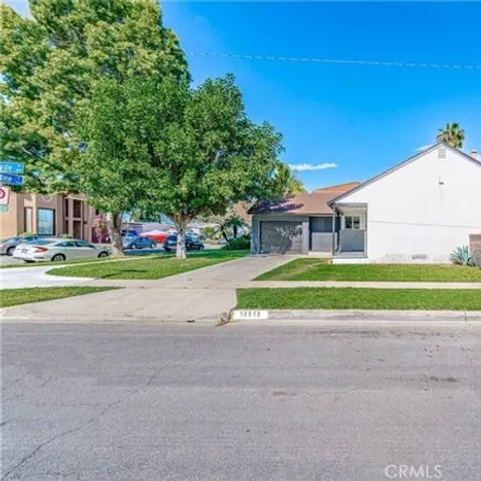 Image 3 - 10919 Newville Ave, Downey, California, 90241 - House for sale