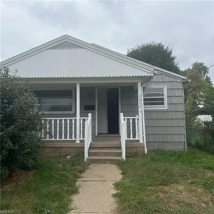 Image 1 - 1217 Homewood Avenue Southwest, Lincoln Heights, Canton, OH 44710, USA - House for sale