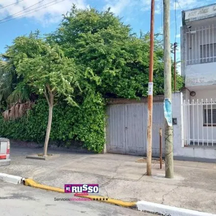 Buy this 5 bed house on Inclán 2995 in Partido de La Matanza, 1751 San Justo