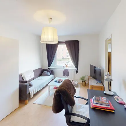 Rent this 1 bed apartment on Hjortmossegatan 129 in 461 51 Trollhättan, Sweden