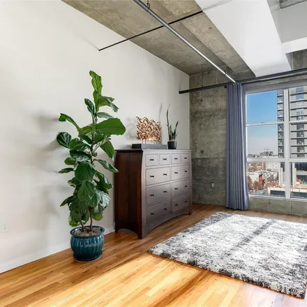 Image 6 - Skylofts, 2020 Arapahoe Street, Denver, CO 80205, USA - Apartment for rent